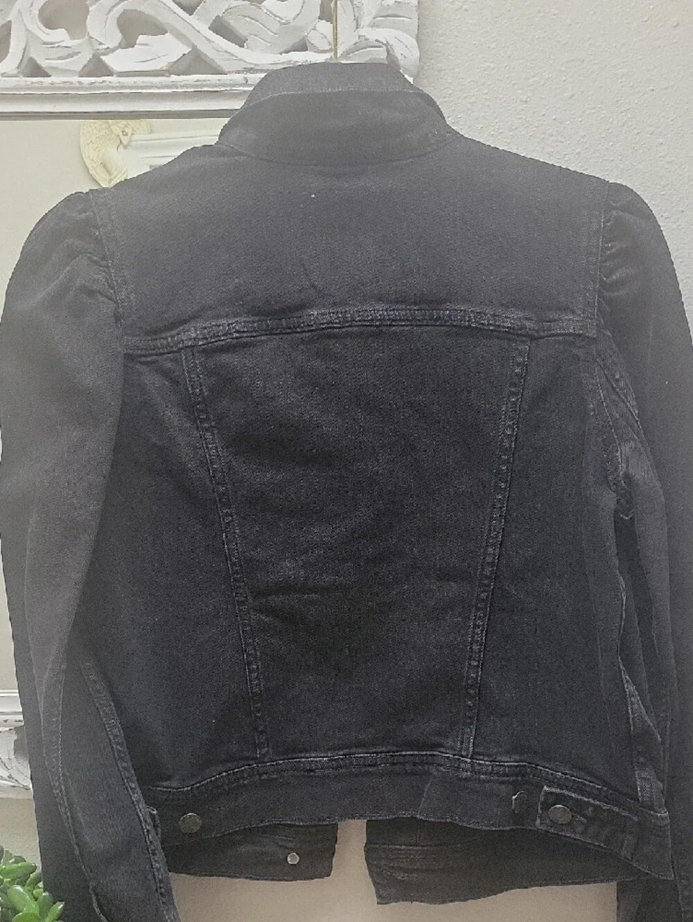 GAP Black Button-Up Denim Jacket - Picture 2 of 2
